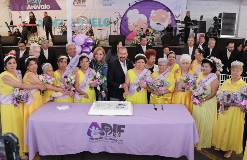Celebra Atizapán de Zaragoza a 1,500 abuelitas y abuelitos en su día