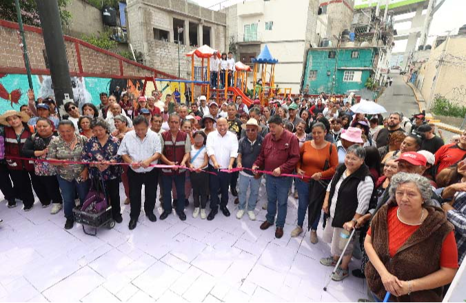 Entregan espacio público rehabilitado en Tlalnepantla