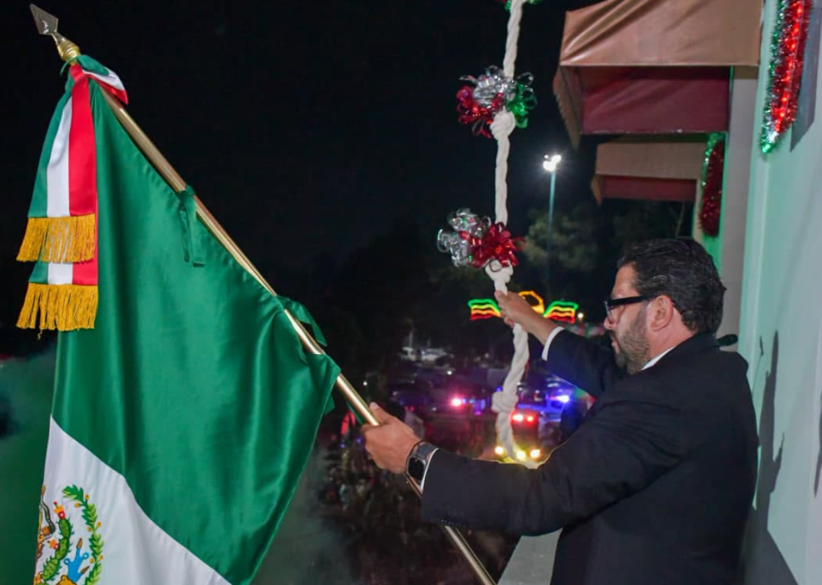 Celebra el Grito de Independencia en Almoloya de Juárez