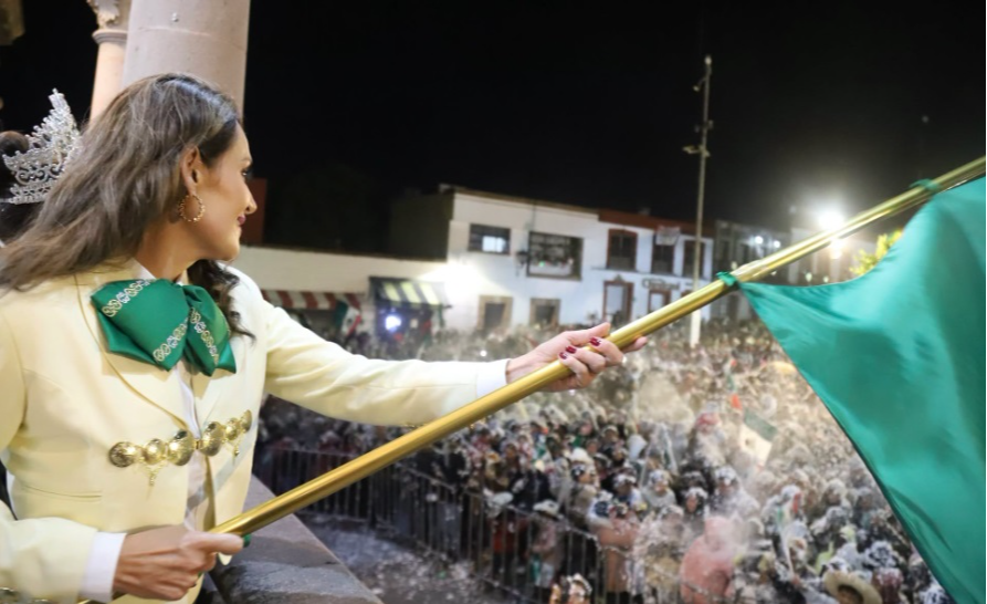 Erika Olea encabeza Grito de Independencia