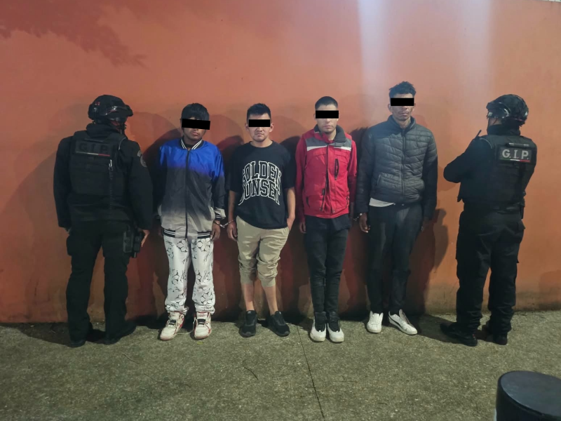 Detienen a presuntos narcomenudistas en Tlalnepantla 