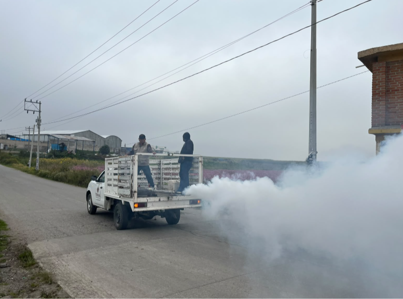 Realizan fumigación contra el mosco Culex en Temoaya
