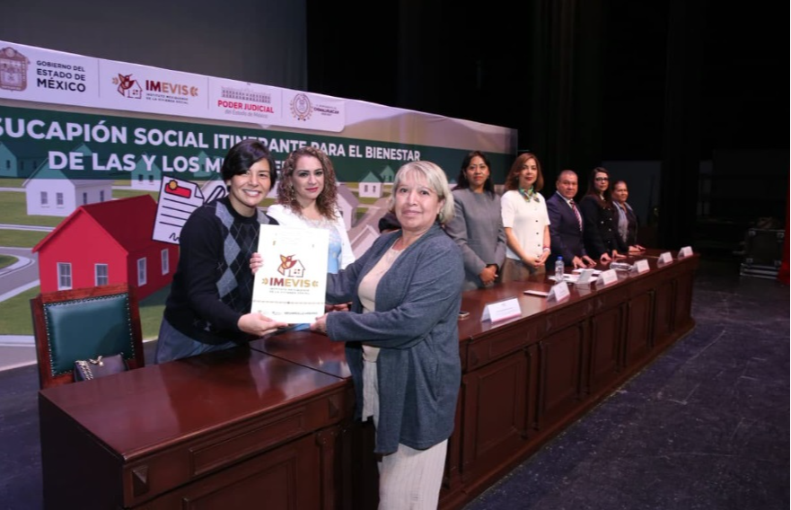 800 familias reciben certeza jurídica sobre sus propiedades