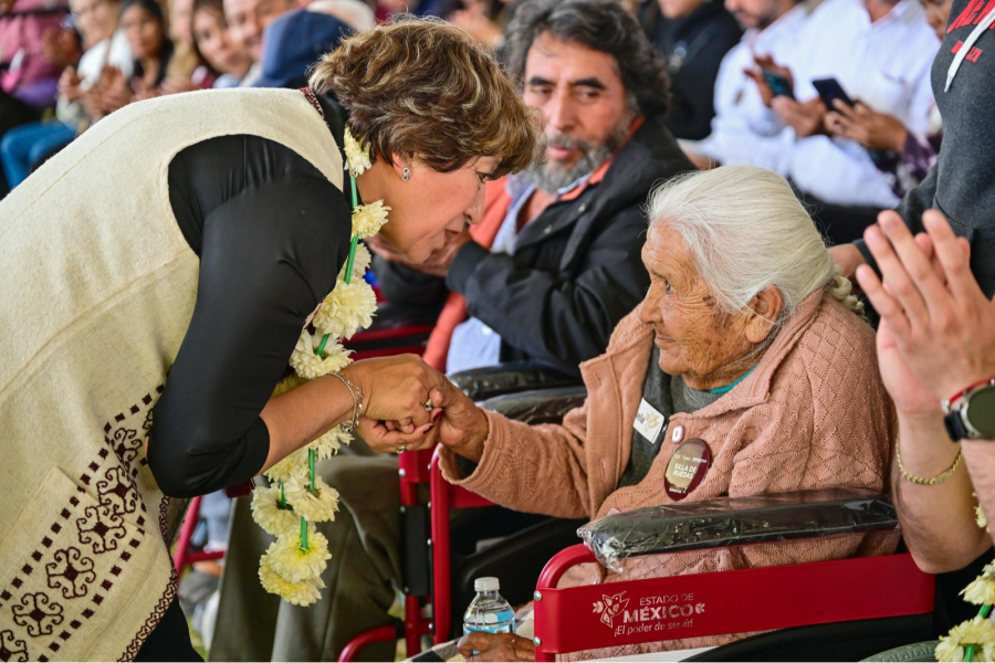 1.9 millones de mexiquenses salen de la pobreza; 54 mil mdp a programas sociales