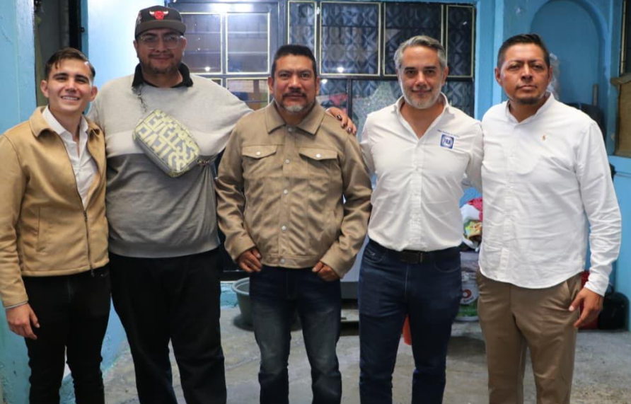 Diputado Pablo Fernández de Cevallos recorre colonias de Naucalpan