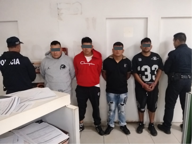 Detienen a cuatro por robo con violencia en Tlalnepantla