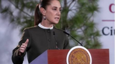 Sheinbaum firma decreto para proteger a menores en internet