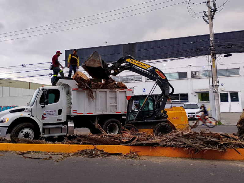 Realizan mega jornada de servicios públicos en Tlalnepantla