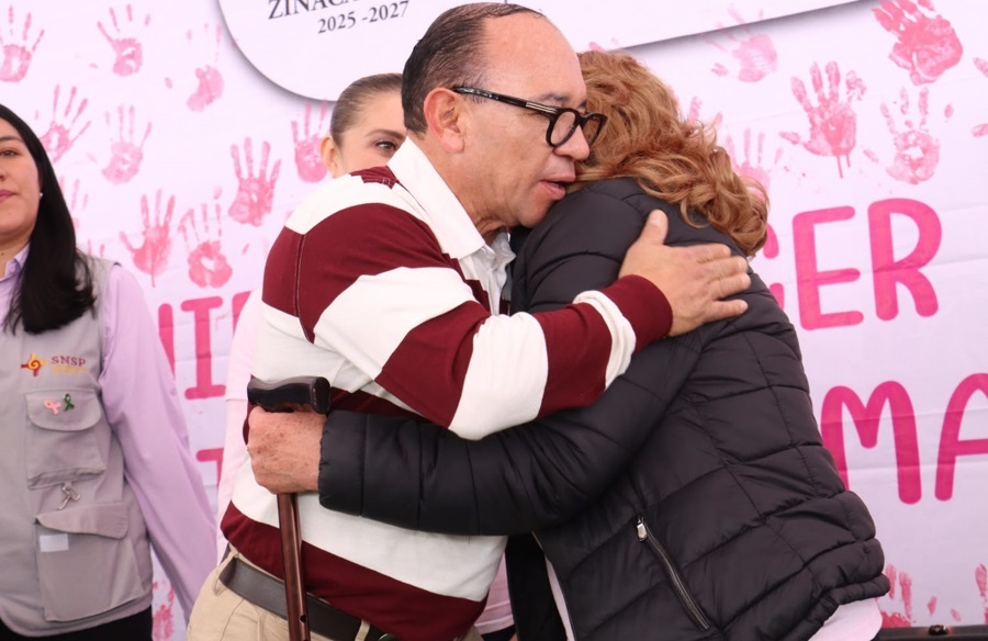Zinacantepec entrega apoyos a mujeres durante Octubre Rosa