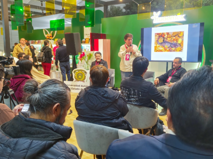 Presenta Probosque libro sobre anfibios mexiquenses en FILEM 2026