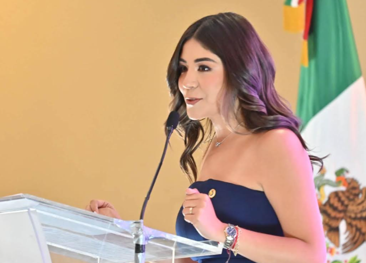 Rinde Emma Álvarez segundo informe legislativo