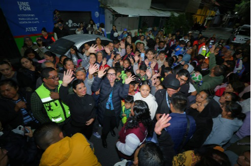 Ecatepec pavimenta cinco calles en La Negra